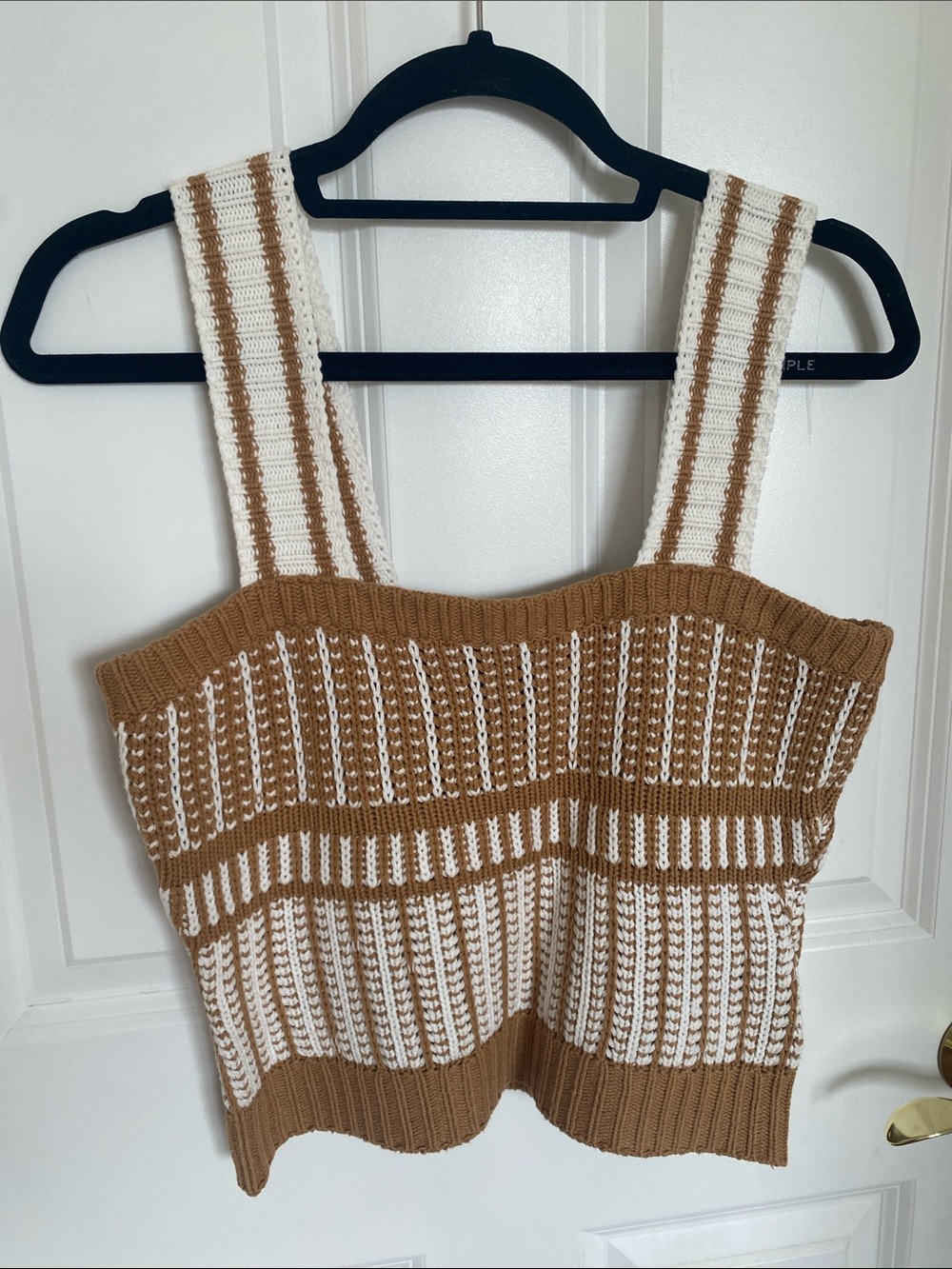 Daytrip Women’s Striped Knit Cropped Tank Top in Camel and White Size S
